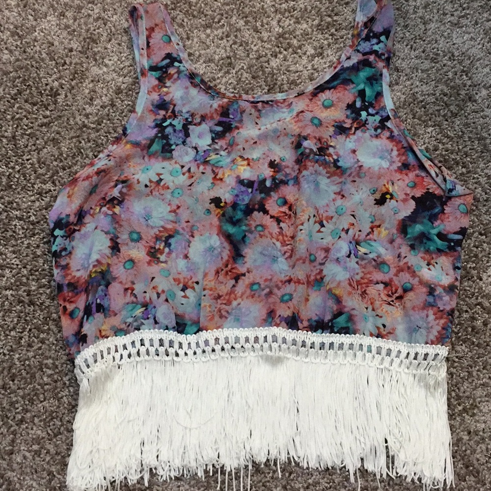 Floral tank never worn